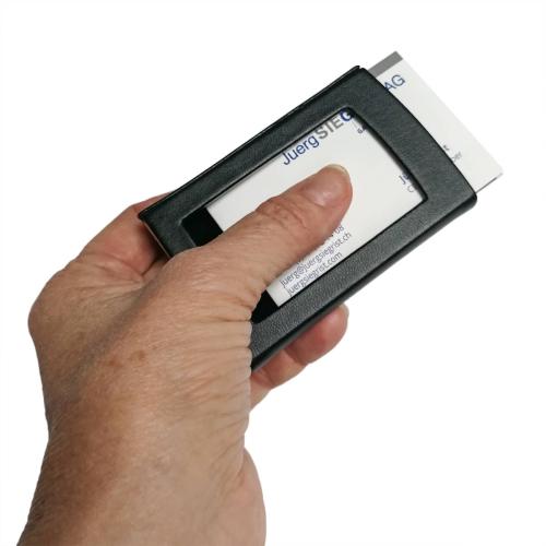 Visitenkartenetui Leichtmetall-Gehäuse mit Kunstlederüberzug | Juerg