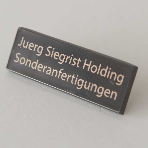 Juerg Siegrist AG - Trolley Label Kundensujet Juerg Siegrist Sonderanfertigung