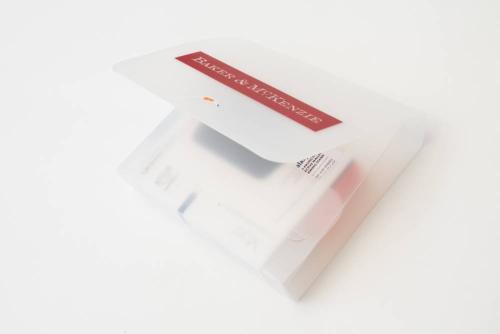 verpackungsbox-weiss-transparent-juerg-siegrist-holding-ag