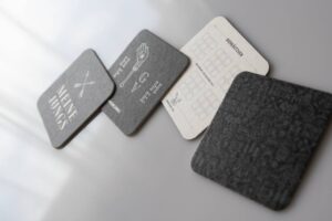 bierdeckel-mit-werbedruck-quer-form-juerg-siegrist-ag