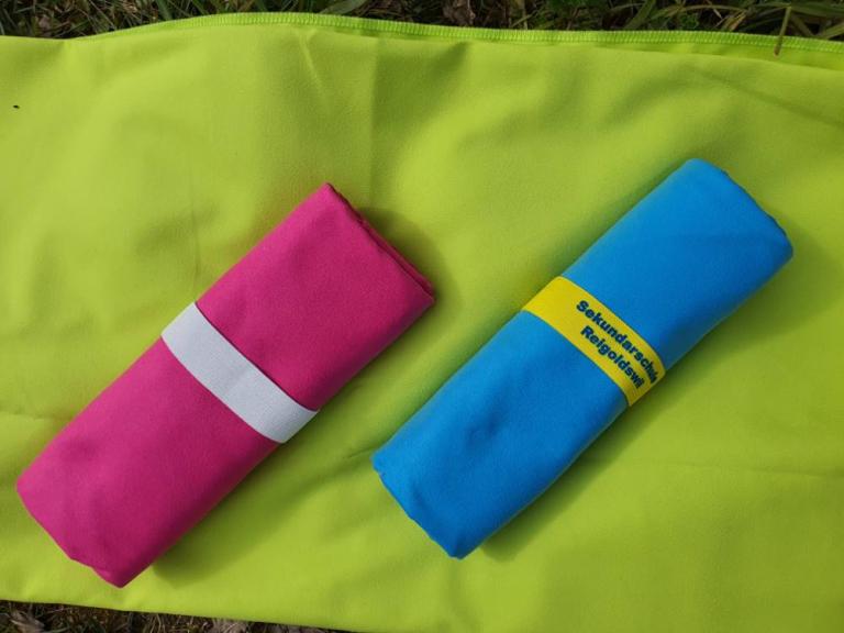 SEAUR Damen-Badeanzug Langärmlig – Mit Rashguard, UV-Schutz UPF 50+ Und Integrierten Shorts