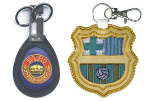 edle-schlüsselanhänger-bestickt-juerg-siegrist-ag