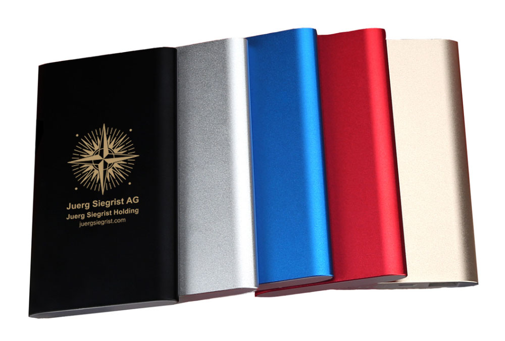 powerbank-mit-logo-bedruckt-juerg-siegrist-ag-1