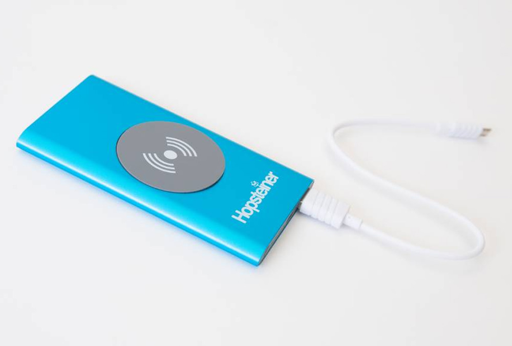 powerbank-mit-logo-bedruckt-juerg-siegrist-ag-2