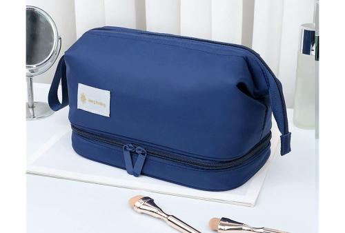 reise-necessaire-bedruckt-bestickt-juerg-siegrist-ag