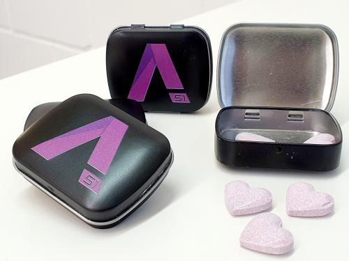 studio-arsenal51-brausenherzen-in-mini-click-box-bedruckt