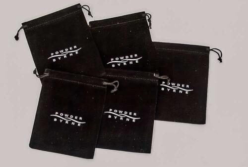 velvet-samtbeutel-mit-kordelzug-und-firmenlogo-juerg-siegrist-ag