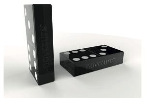 Glasquader-Dominostein-mit-Gravur-2