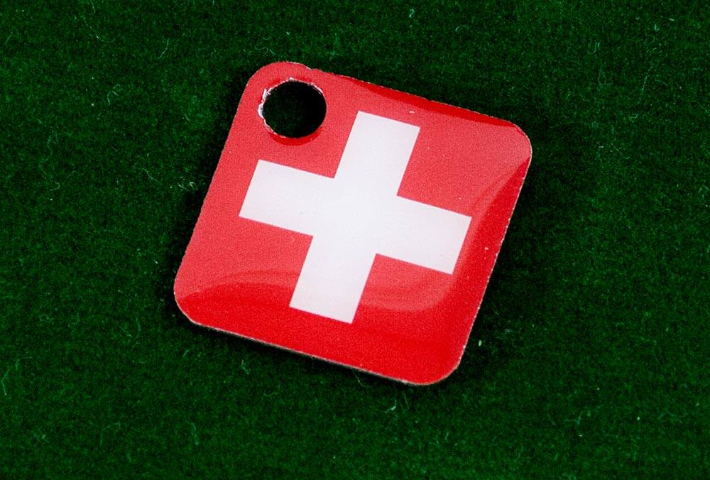 Metallabzeichen Schweiz mit Lochung