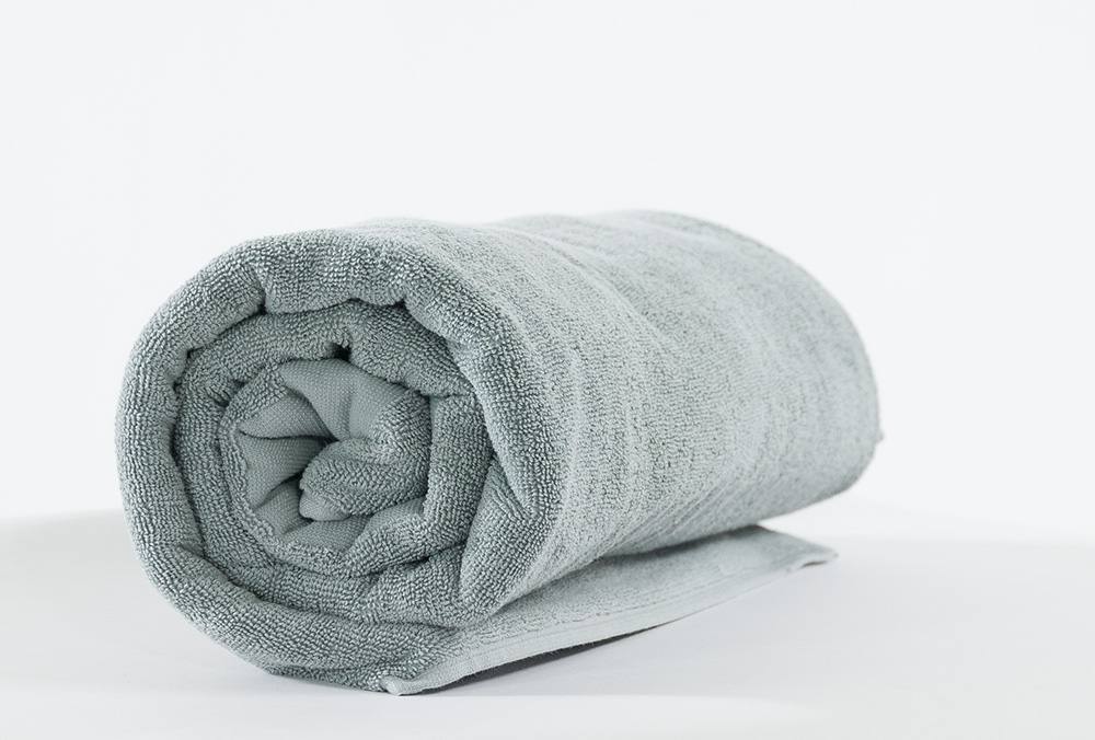 Badetuch mit Logo-Einwebung, Juerg Siegrist