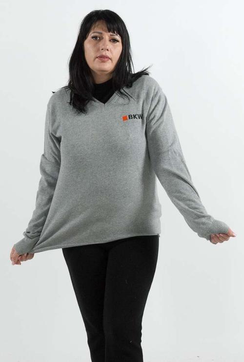 Strickpullover mit Ihrer Stickerei – Juerg Siegrist AG Werbeartikel