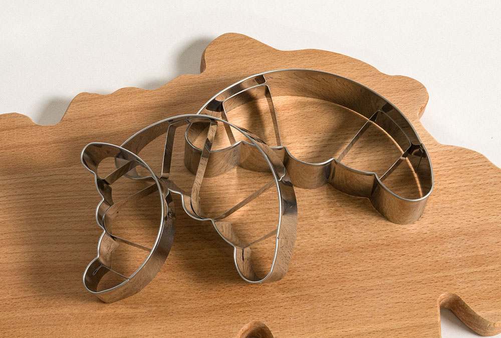 Ausstechformen im 3er-Set in Gipfeli-/Croissant-Form mit gelasertem Logo – Juerg Siegrist AG Werbeartikel