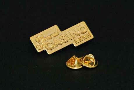 Metall-Abzeichen goldig Casino Bern – Juerg Siegrist AG Werbeartikel