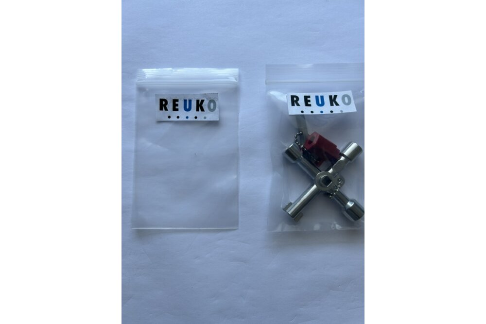 Schaltschrankschlüssel mit 4 Auslegern und Ihrem Logo - Verpackung
